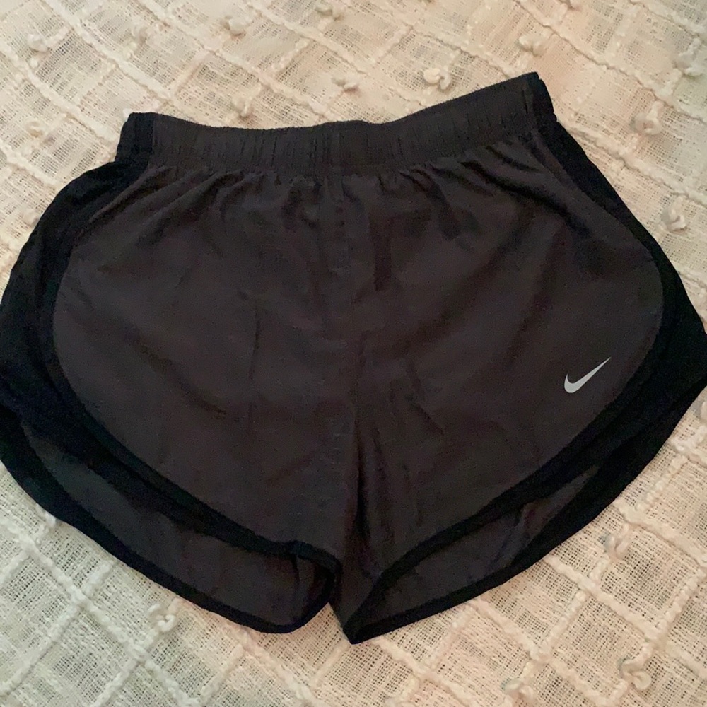 gray/black nike short